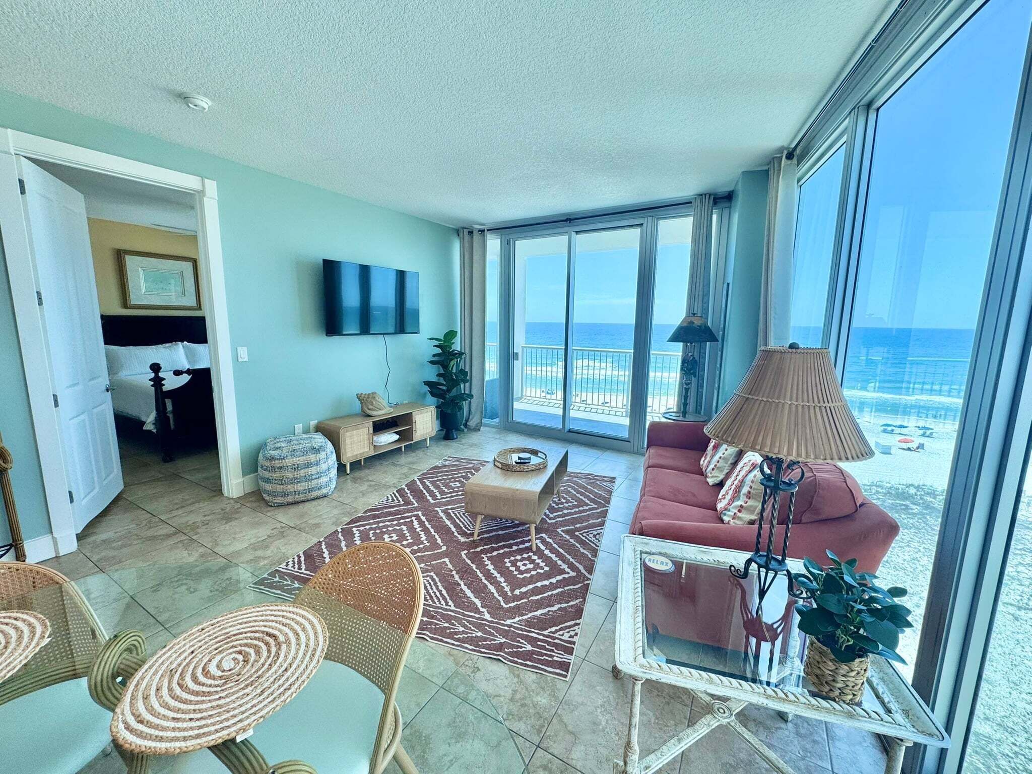 Condo, Multiple Beds, Pool Access (Island Tower 703) | Living area