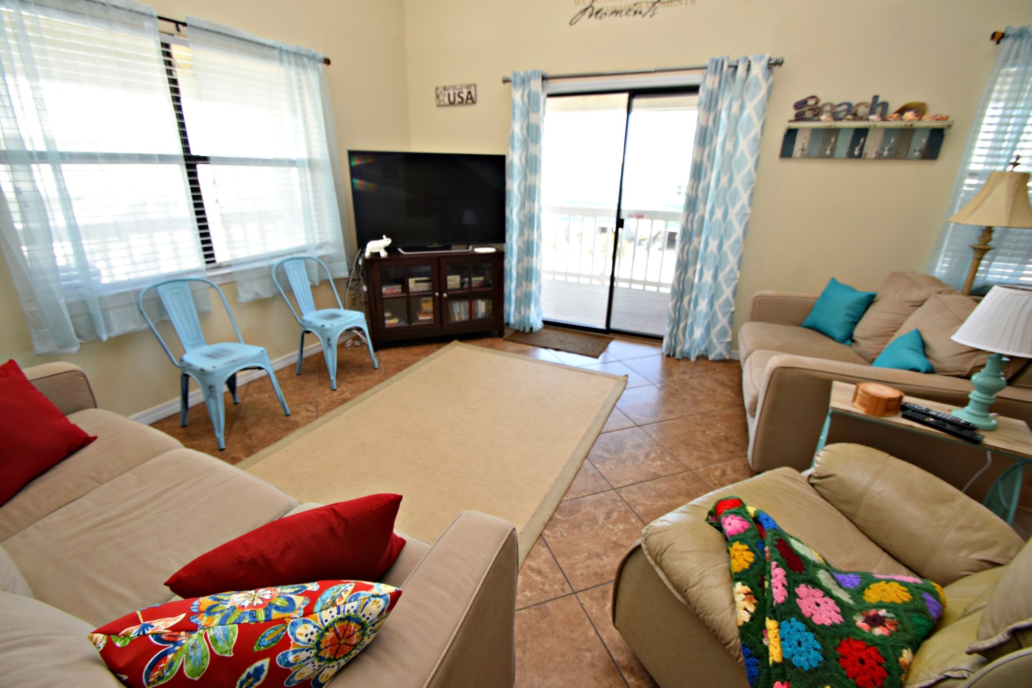 Condo, Multiple Beds, Balcony, Beach View (Lagoon Run 308) | Living area