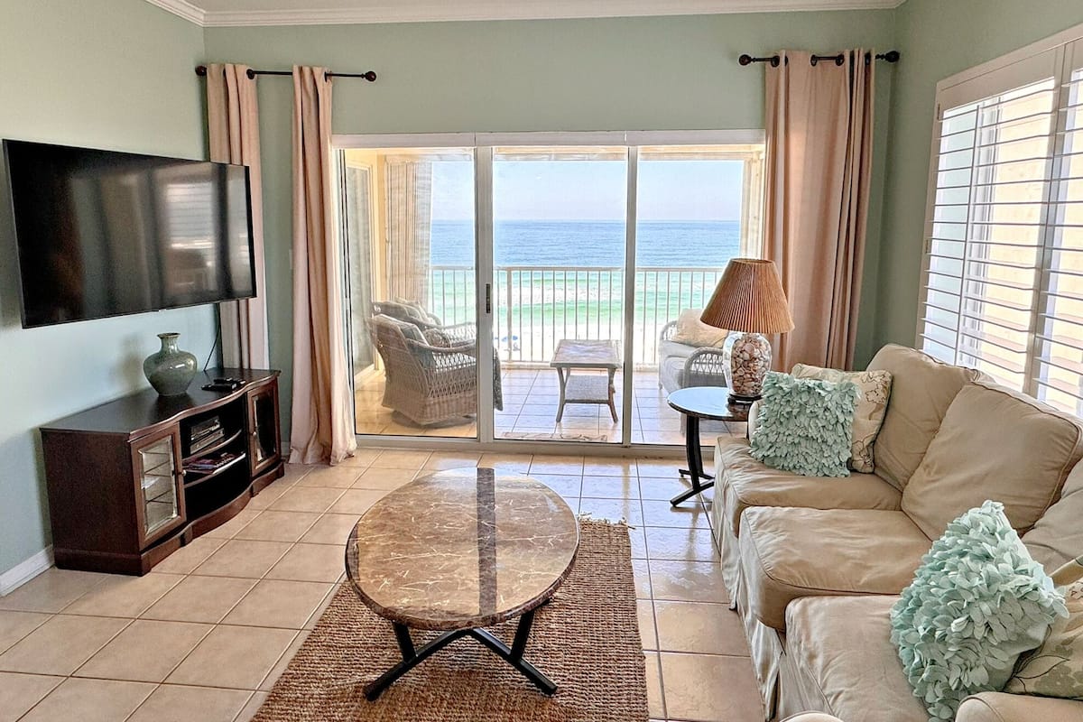 Condo, Multiple Beds, Balcony, Ocean View (Marlin Key 4A) | Living area