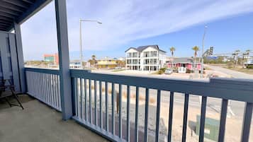 Condo, 1 Queen Bed with Sofa bed, Balcony, Pool View (Ocean Reef 101) | View from room