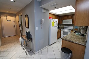 Condo, Multiple Beds, Balcony (Phoenix II 2143) | Private kitchen