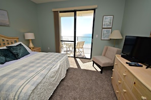 Apartment, Multiple Beds, Balcony, Ocean View (Phoenix VII 71208) | 3 bedrooms, individually decorated, individually furnished, bed sheets - Phoenix VII (Orange Beach)