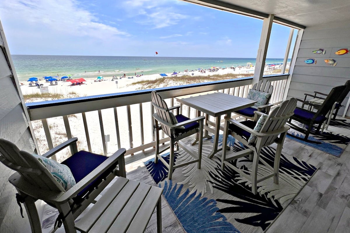 Condo, Multiple Beds, Balcony (Regatta 201B) | Outdoor dining