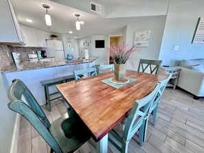 Condo, Multiple Beds, Pool Access, Beach View (Regatta 102A) | Dining - Regatta (Gulf Shores)
