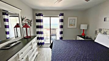 2 bedrooms, individually decorated, individually furnished, bed sheets