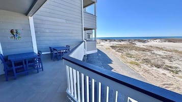 Condo, Multiple Beds, Pool Access, Beach View (Regatta 102A) | Outdoor dining