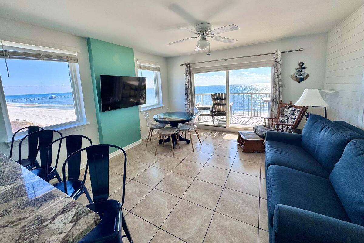 Condo, Multiple Beds, Balcony (Royal Palms 701) | Living area