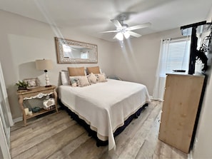 Appart'hôtel, plusieurs lits, cuisine, vue piscine (Sea Breeze 318)