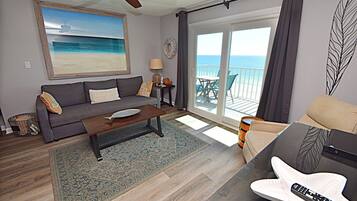 Condo, Multiple Beds, Balcony (Seacrest 501) | Living area