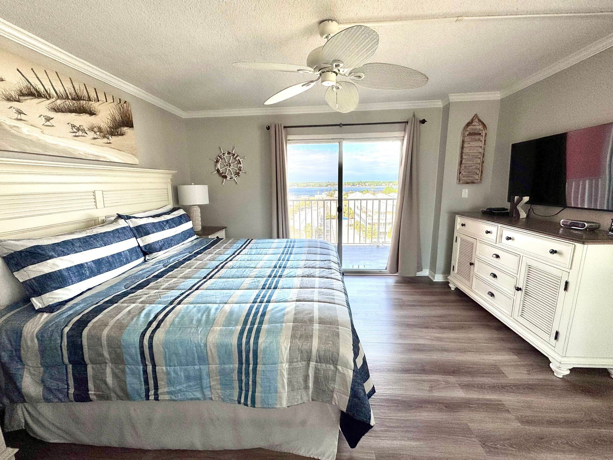 Appartement, Meerdere bedden, balkon, uitzicht op het strand (Seacrest 701) | 2 slaapkamers, individueel gedecoreerd, individueel gemeubileerd