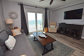 Appartement, Meerdere bedden, balkon (Seacrest 501) | Woonruimte