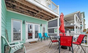 Outdoor dining - Sea Watch (Gulf Shores)