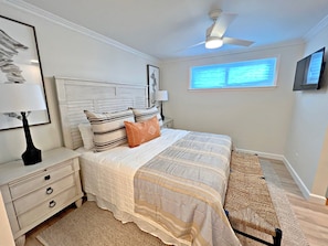 Condo, 1 Queen Bed with Sofa bed, Balcony, Pool View (Sugar Beach 306) - Sugar Beach (Orange Beach)