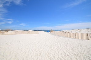 Beach nearby - Sunrise Village (Gulf Shores)