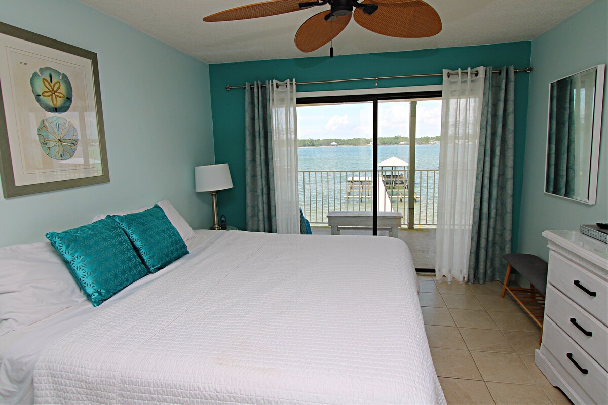 2 bedrooms, individually decorated, individually furnished, bed sheets