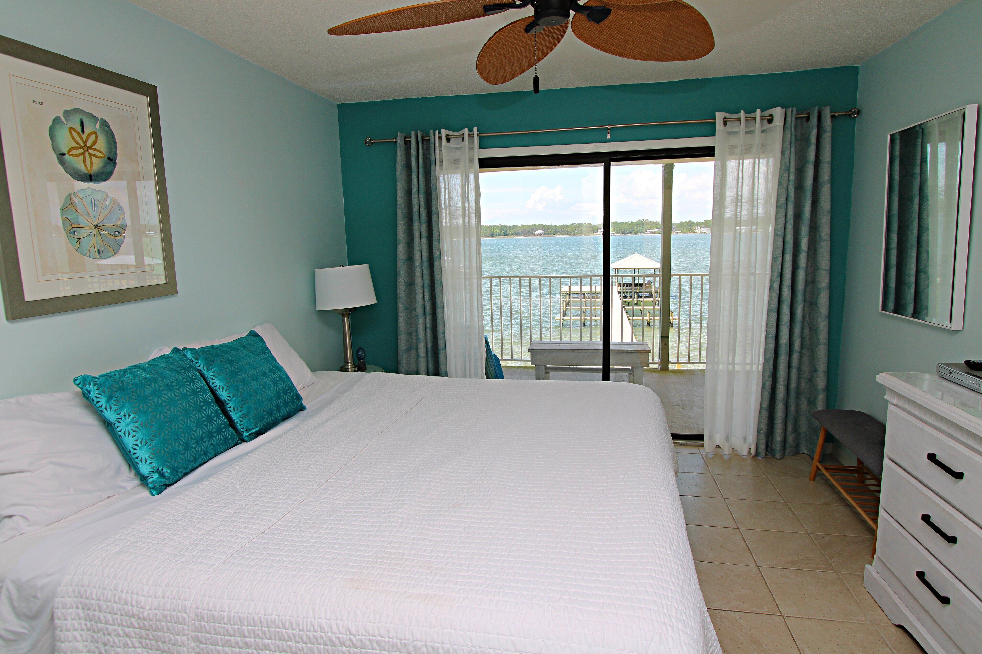 2 habitaciones, decoración personalizada y muebles diferentes 