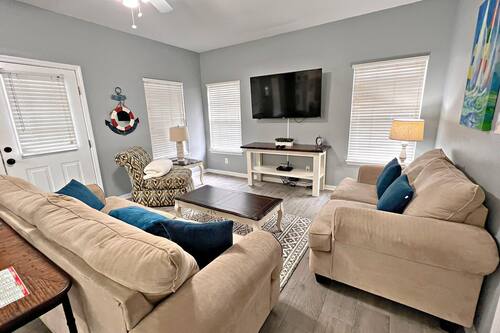 House, Multiple Beds, Patio, Pool View (The Rookery 3502) | Living area