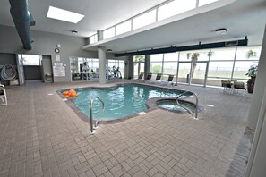 Piscine intérieure