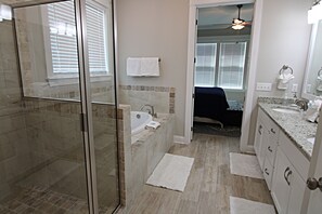 Designer toiletries, towels, toilet paper - White Sands at Parks Edge (Orange Beach)