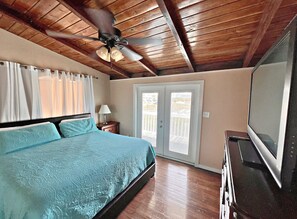 House, Multiple Beds, Patio, Ocean View (My Serenity) | 2 bedrooms, individually decorated, individually furnished, bed sheets