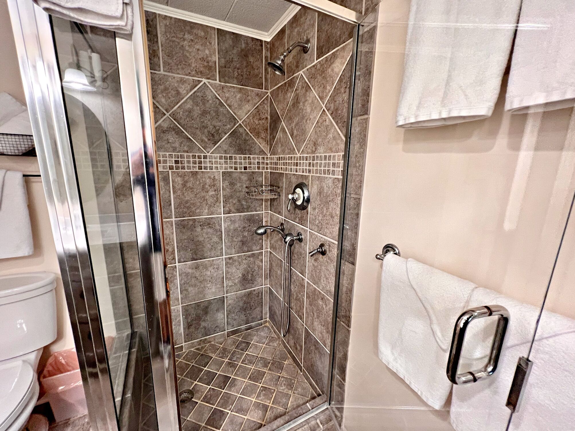 House, Multiple Beds, Patio (Porpoise Pass) | Bathroom | Towels