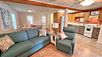 House, Multiple Beds, Patio (Porpoise Pass) | Living area