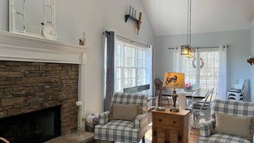 Smart TV, fireplace, books