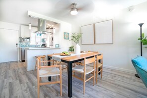 Dining - Contemporary Chic Comfy - 2Bed 2Bath Condo, Steps to Charley Young Beach (Kihei)