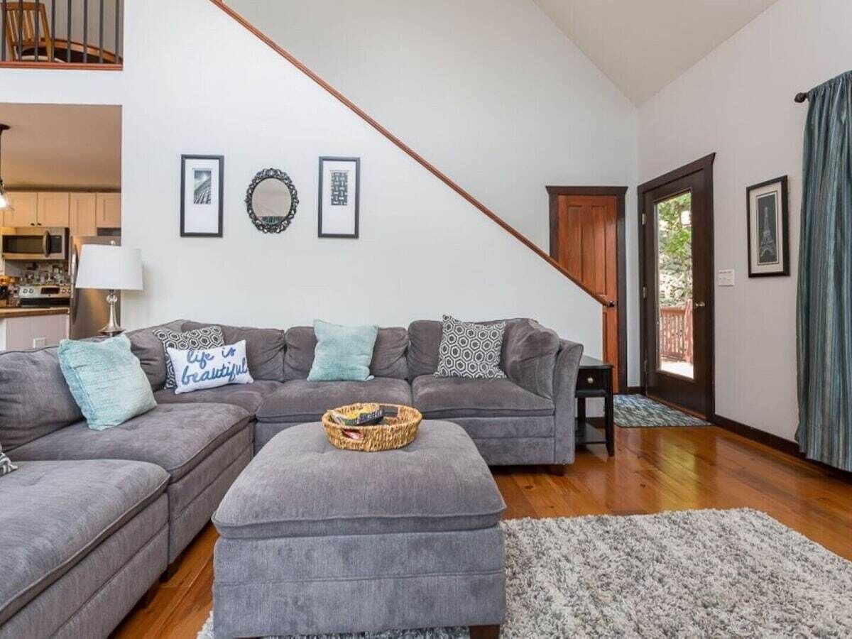 Smart TV, lareira, videogames, DVD player