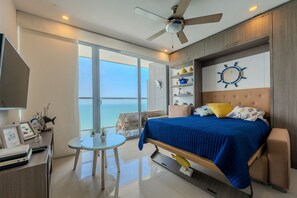 2 slaapkamers, een strijkplank/strijkijzer, beddengoed