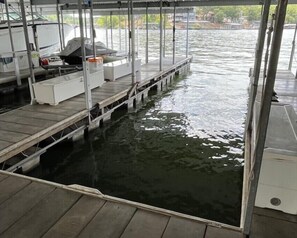 Marina - Harbor Point Hideaway with Dock
(Stamford)