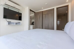 2 Schlafzimmer, Bügeleisen/Bügelbrett, Bettwäsche