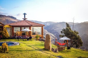 Front of property - Refugio Viñak (Vinac)