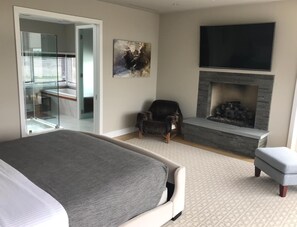 Unclassified image, 2 of 17, button - Waterfront modern , dock, roof deck, outdoor kitchen / grill, outdoor shower (Sag Harbor)