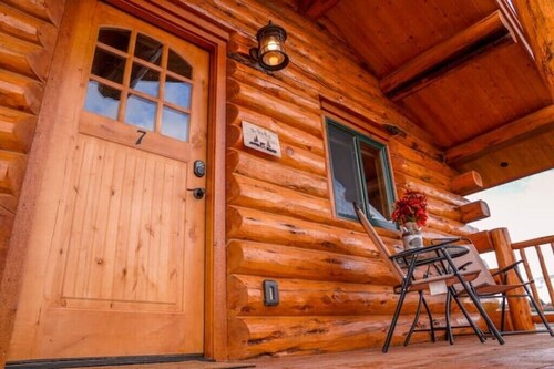 The Bighole Cabin at J&J Cabins