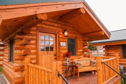 The Bunkhouse Cabin at J&J Cabins