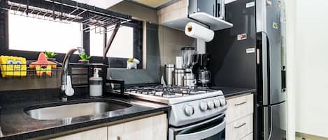 Fridge, microwave, oven, stovetop