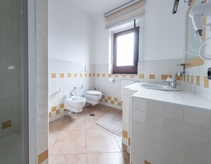 Haartrockner, Handtücher