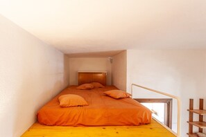 2 bedrooms, free WiFi