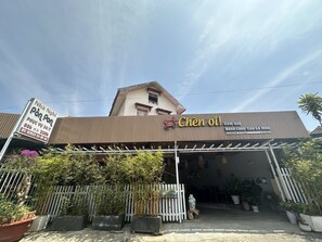 Front of property - OYO 1232 Pon Pon Hostel (Lam Vien - Da Lat)