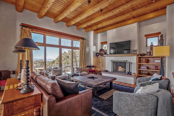 Télévision, cheminée