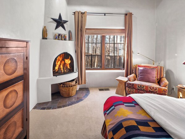 2 室のベッドルーム、WiFi (無料)、ベッドシーツ