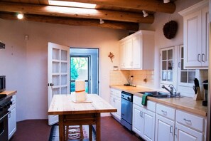 Geladeira, fogão, cooktop, lava-louças