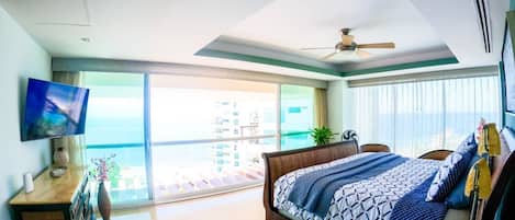 5 Schlafzimmer, Schreibtisch, Bügeleisen/Bügelbrett, Reisekinderbett