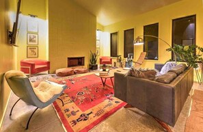 TV, fireplace, offices - Swanky Lux Home!•Private Pool! •11 Beds (Nashville)