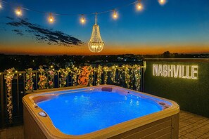 Bain à remous extérieur