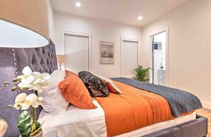 4 quartos, ferros/tábuas de passar roupa, Wi-Fi, roupa de cama