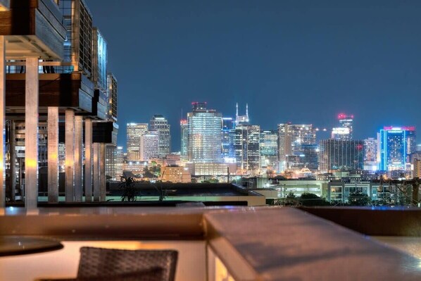 Property grounds - Luxury Home Amazing Rooftop 11 Beds Pool Table! (Nashville)