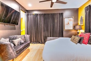 4 habitaciones, tabla de planchar con plancha, wifi y ropa de cama
