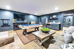 TV, offices - Large New Luxury Home! Rooftop Views w/Hot Tub! (Nashville)